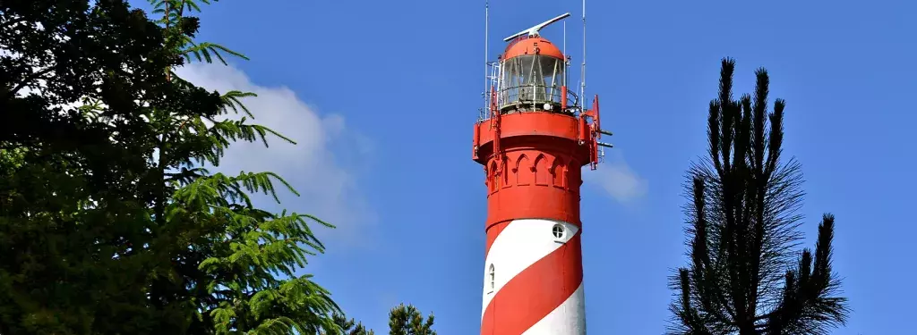 Phare de West Schouwen aux Pays-Bas 
